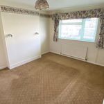 Rent 4 bedroom flat in South West England