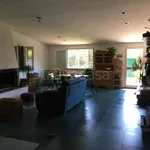 Rent 4 bedroom house of 130 m² in Roma