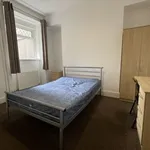 Rent 5 bedroom house in Swansea