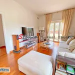 Rent 6 bedroom apartment of 220 m² in Rome