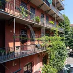 Rent 2 bedroom apartment of 65 m² in Milano