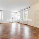 Pronajměte si 5 ložnic/e byt o rozloze 174 m² v Prague