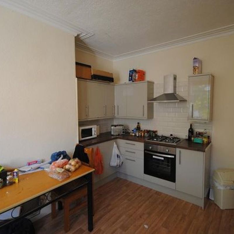 Terraced house to rent in Welton Mount, Leeds LS6