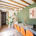 Rent a room in Madrid