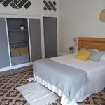 Rent 5 bedroom apartment in Barcelona