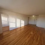 Rent 2 bedroom apartment in Elmhurst