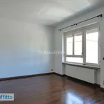 Affitto 4 camera appartamento di 120 m² in Turin