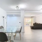 Rent 4 bedroom house of 95 m² in Málaga