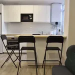 Rent a room of 100 m² in valencia