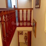 Rent 4 bedroom house of 205 m² in Peschiera Borromeo