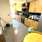 Rent 6 bedroom house in Wales