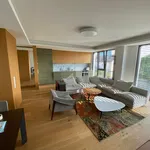 Miete 3 Schlafzimmer wohnung von 92 m² in Frankfurt am Main