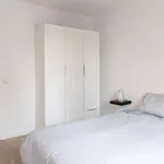 Rent a room of 99 m² in madrid