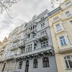 Rent 4 bedroom apartment of 88 m² in Prague