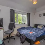 Rent 3 bedroom flat in West Midlands