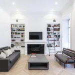 Rent 1 bedroom apartment of 82 m² in Budapest