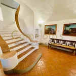 Rent 16 bedroom house of 500 m² in Fiesole