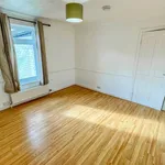 Rent 3 bedroom house in East Midlands