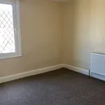 Rent 3 bedroom house in East Midlands