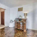 Appartement de 990 m² avec 5 chambre(s) en location à Toronto