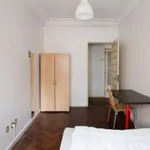 Rent a room in lisbon