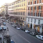 Affitto 5 camera appartamento di 160 m² in Rome