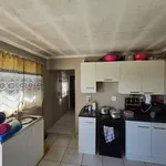 Rent 1 bedroom apartment of 488 m² in Benoni