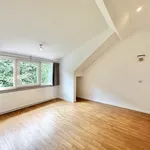 Maison de 270 m² avec 6 chambre(s) en location à Ukkel