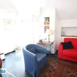 Rent 5 bedroom apartment of 75 m² in Genoa