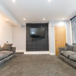 Rent 8 bedroom house in Leeds