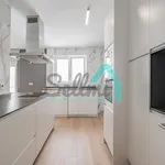 Rent 3 bedroom apartment of 180 m² in Oviedo