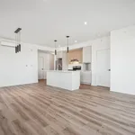 4 bedroom apartment of 1076 sq. ft in Gatineau