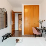 Rent 4 bedroom apartment in Valencia