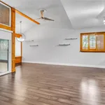 Rent 3 bedroom house of 182 m² in Miami