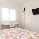 Rent a room of 160 m² in madrid