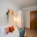 Rent a room of 598 m² in Madrid