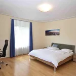 Miete 3 Schlafzimmer wohnung von 1184 m² in Zurich