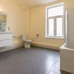 Huur 5 slaapkamer appartement van 250 m² in  Zaventem 