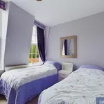 Rent 2 bedroom apartment in Yorkshire And The Humber