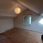 Maison de 1500 m² avec 2 chambre(s) en location à Gesves