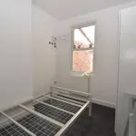 Rent 5 bedroom house in West Midlands