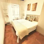 Rent a room of 75 m² in Lisboa