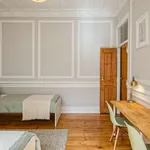 Rent a room in lisbon