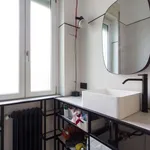 Rent a room of 100 m² in milan