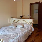 Rent 5 bedroom apartment of 130 m² in Genova