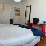 Rent 3 bedroom apartment in Lisbon