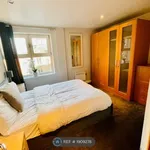 Rent 2 bedroom apartment in Yorkshire And The Humber