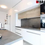 Pronajměte si 2 ložnic/e byt o rozloze 99 m² v Brno