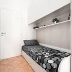 Rent 4 bedroom apartment in Venice