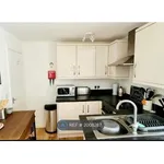 Rent 2 bedroom flat in South West England